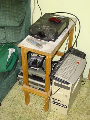 Not shown: 60 W subwoofer.